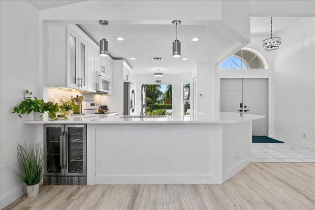 5 of 29 - 1820 S Club Drive, Wellington, FL