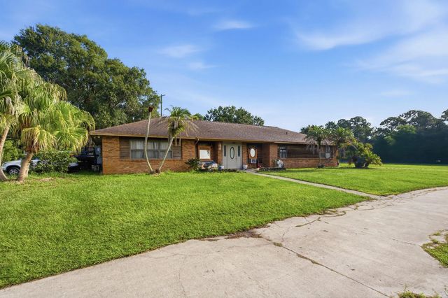 4 of 18 - 1600 Tilton Road, Port St. Lucie, FL