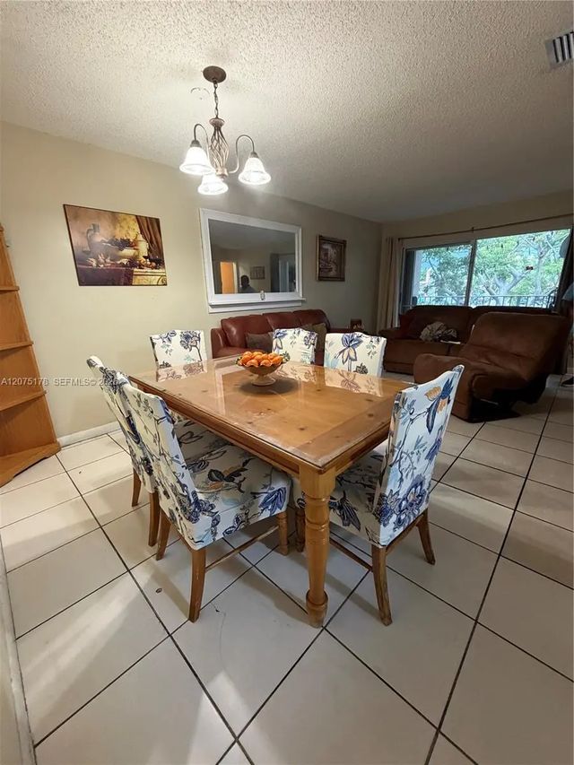 4 of 16 - 15771 Sw 137th Avenue #201, Miami, FL