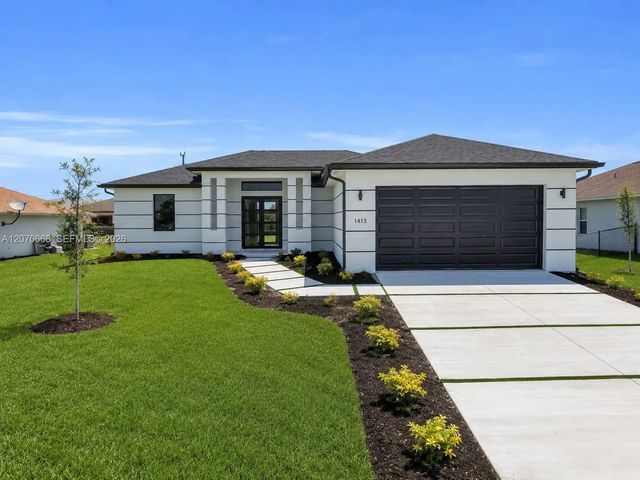 1413 Ne 4th Place, Cape Coral
