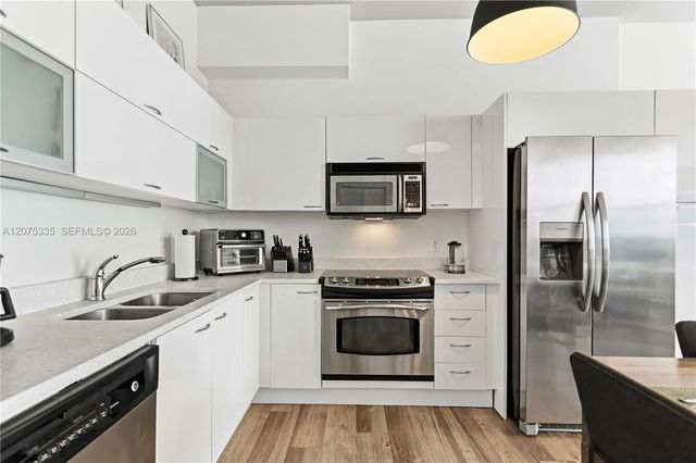 2 of 21 - 133 Ne 2nd Avenue #2904, Miami, FL