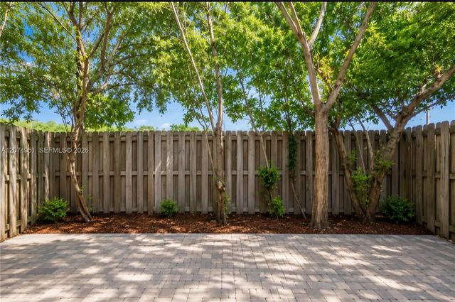 3 of 12 - 8171 Nw 107th Court, Doral, FL