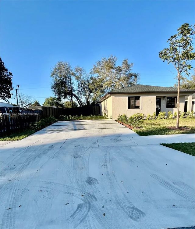 2421 Nw 152nd Terrace, Miami Gardens