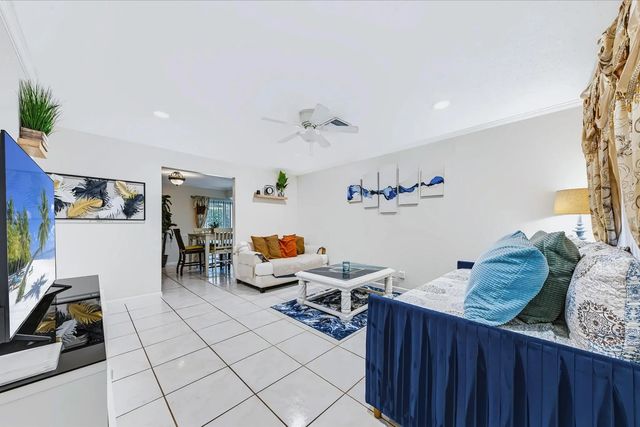 4 of 40 - 1230 Block Island Road #1, Wellington, FL