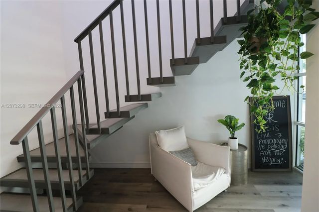 4 of 14 - 7452 Sw 48th Street, Miami, FL