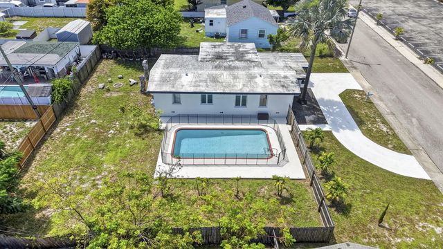 5 of 35 - 840 Bradley Street, West Palm Beach, FL