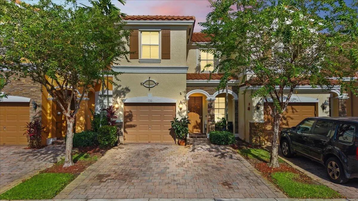 130 Emerald Creek Terrace, Plantation