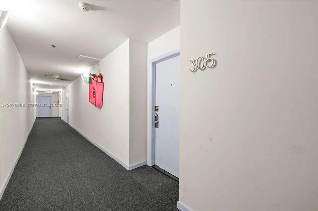 4 of 16 - 802 Euclid Avenue #305, Miami Beach, FL