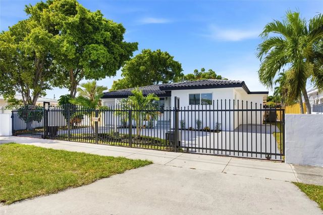 275 W 13th Street, Hialeah