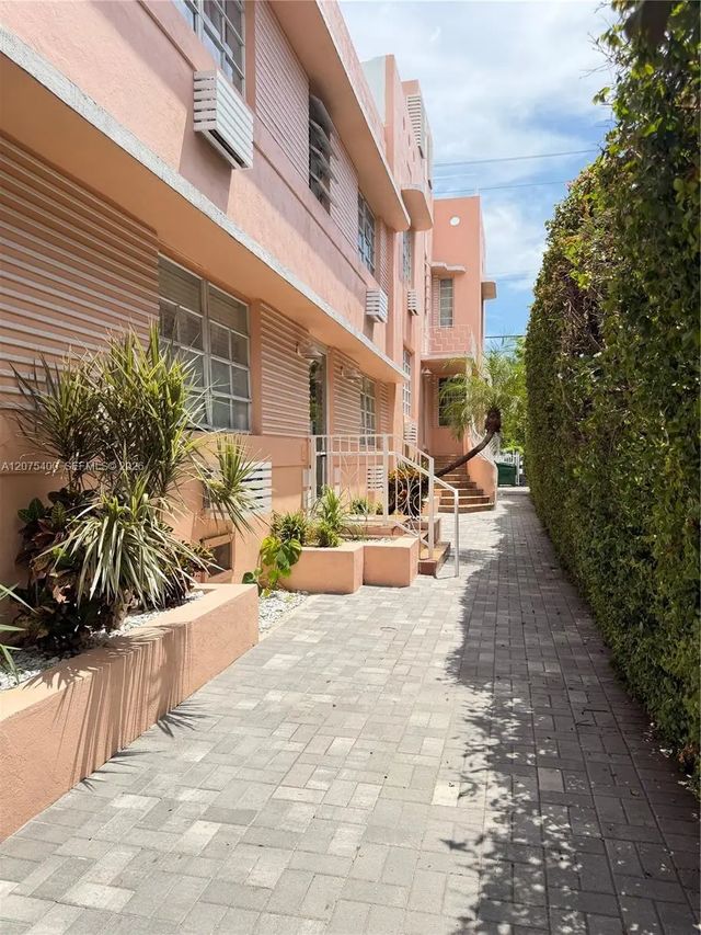 2 of 13 - 1227 Euclid Avenue #7, Miami Beach, FL