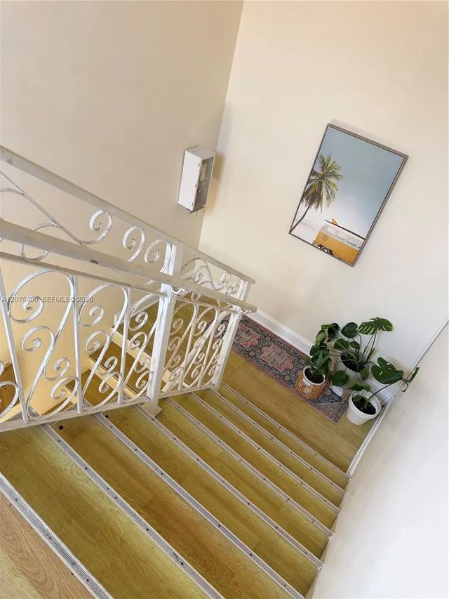 4 of 13 - 1227 Euclid Avenue #7, Miami Beach, FL
