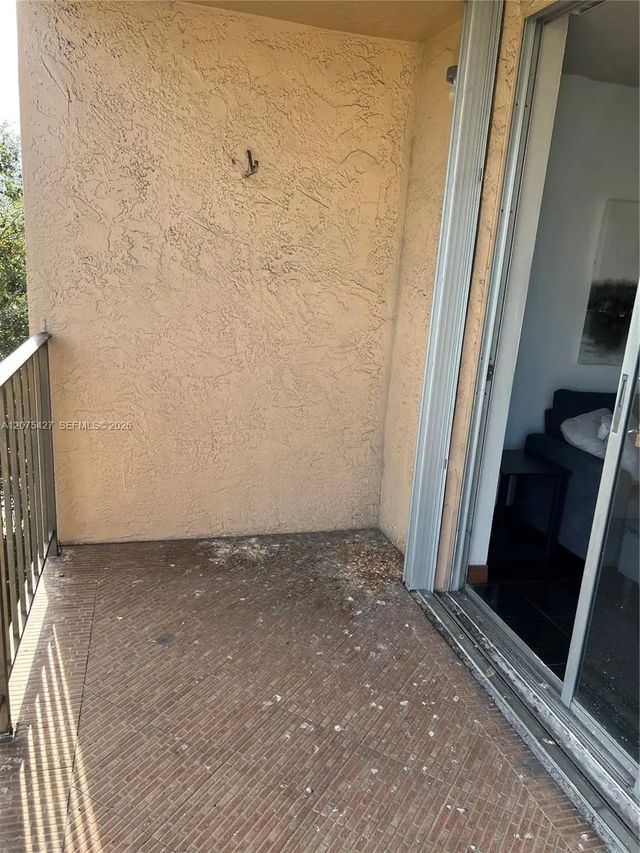 3 of 22 - 1465 Ne 123rd Street #515, North Miami, FL