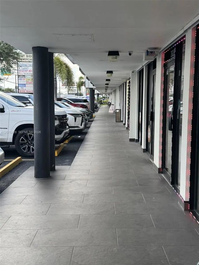 4 of 10 - N/A, Hialeah, FL