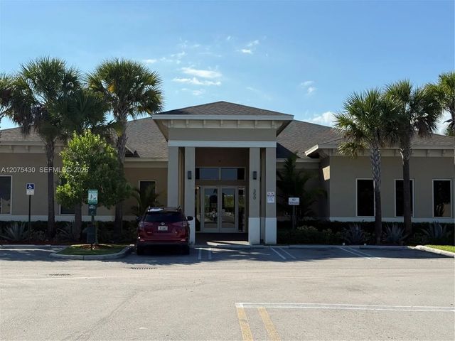 5 of 23 - 488 Ne 5th Terrace, Florida City, FL