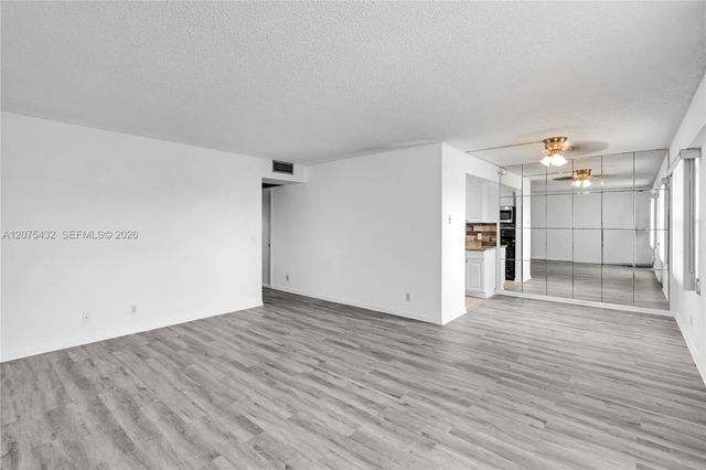 2 of 31 - 300 Sw 134th Way #413e, Pembroke Pines, FL