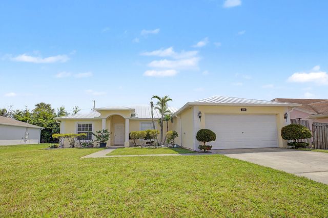 2585 Se Lakewood Street, Port St. Lucie