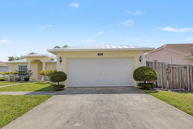 2 of 32 - 2585 Se Lakewood Street, Port St. Lucie, FL