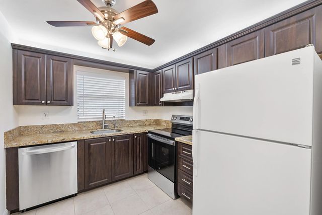 4 of 42 - 10444 Nw 30th Court #307, Sunrise, FL