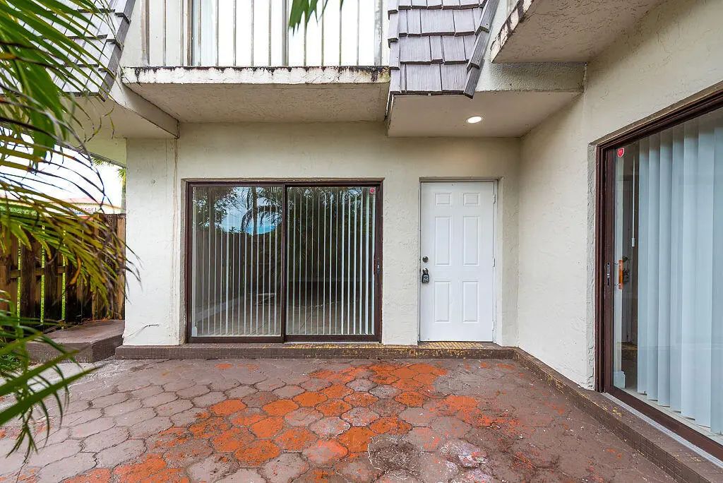 1719 N Congress Avenue, West Palm Beach