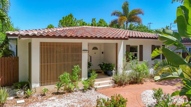 2 of 30 - 1519 Washington Street, Hollywood, FL