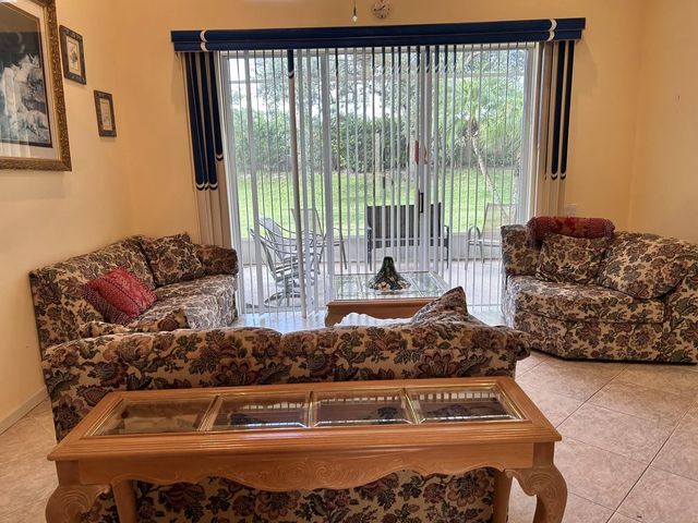 4 of 11 - 438 Sunview Way, Port St. Lucie, FL
