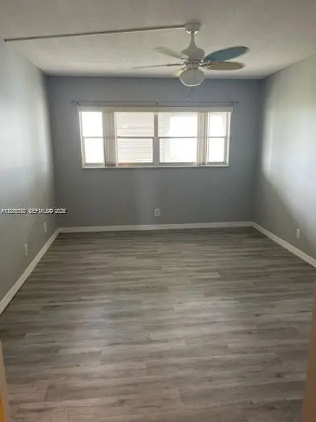 4 of 9 - 950 Hillcrest Drive #506, Hollywood, FL