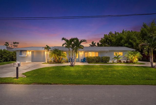2 of 48 - 387 Sw Riverway Boulevard, Palm City, FL