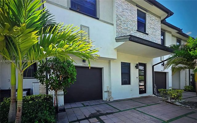 4 of 42 - 16017 Nw 91st Court, Miami Lakes, FL