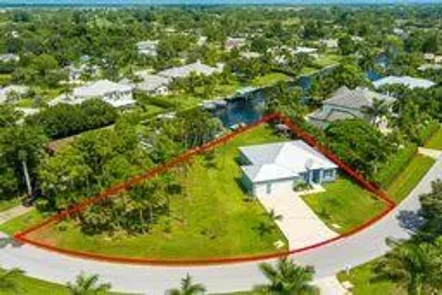 2070 Nw Pine Tree Way, Stuart