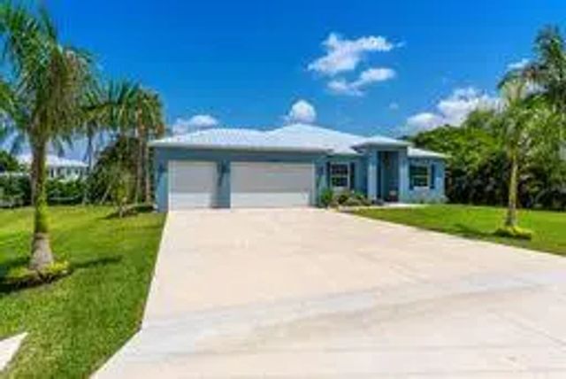 5 of 33 - 2070 Nw Pine Tree Way, Stuart, FL