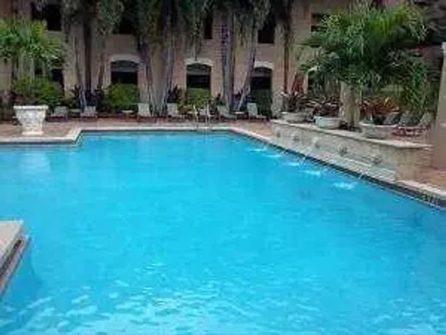 5 of 14 - 616 Clearwater Park Road #407, West Palm Beach, FL