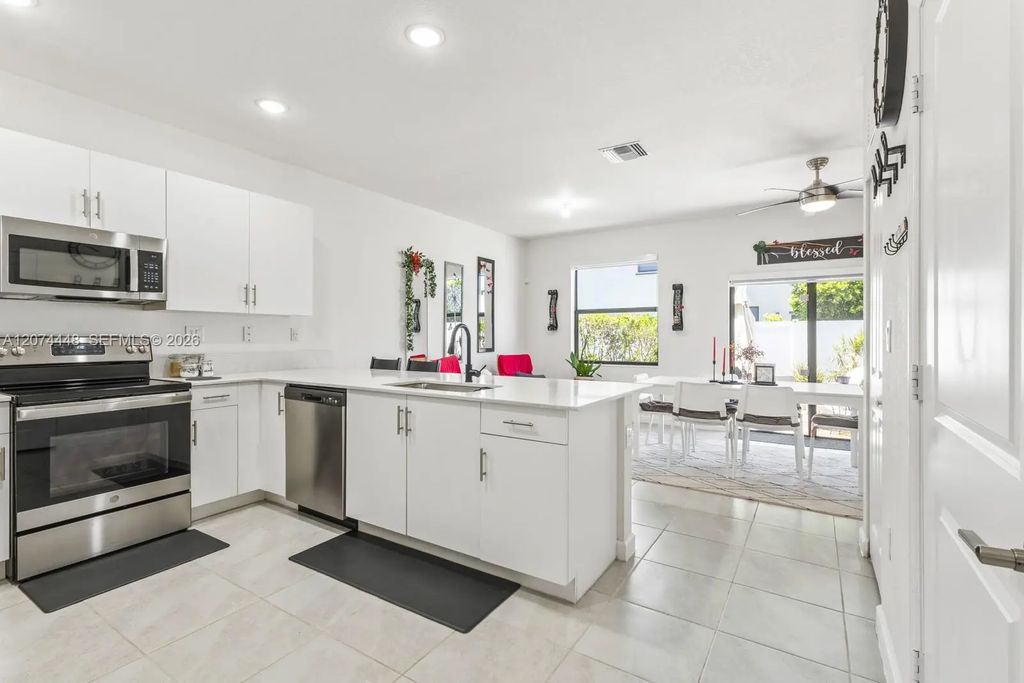 11438 W 34th Court #11438, Hialeah