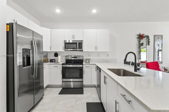 3 of 35 - 11438 W 34th Court #11438, Hialeah, FL