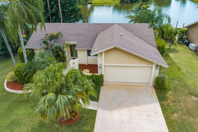217 Parkwood Drive S, Royal Palm Beach