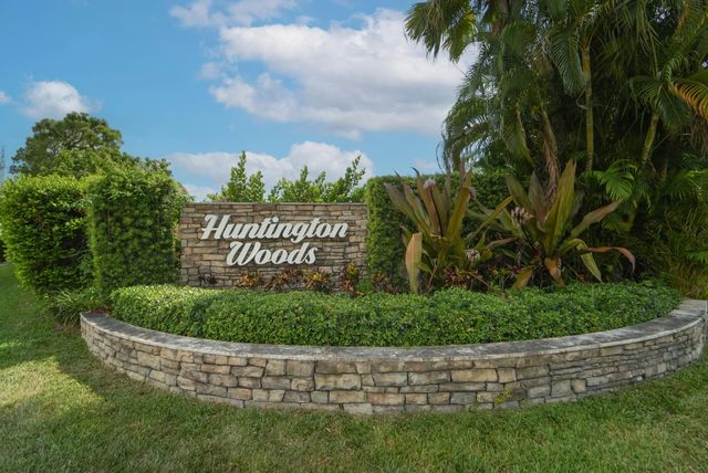 2 of 44 - 217 Parkwood Drive S, Royal Palm Beach, FL