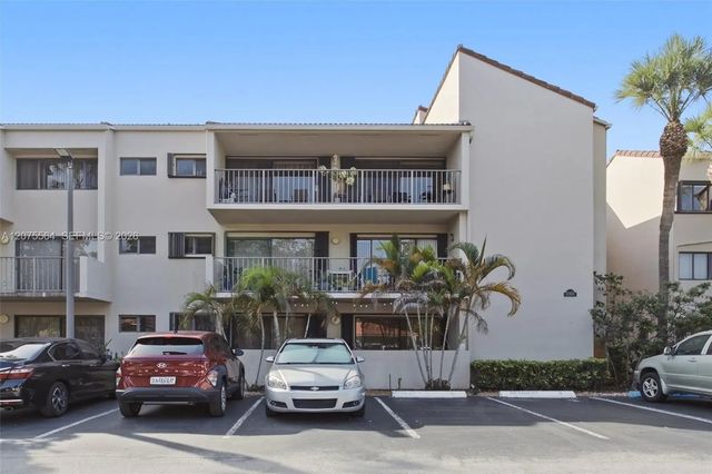 2 of 23 - 6305 Gage Place #306-a, Miami Lakes, FL