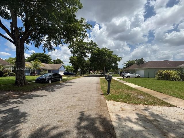 4 of 41 - 9510 Ashley Drive, Miramar, FL