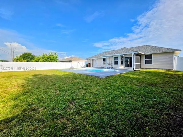 4 of 22 - 626 Sw 25th Terrace, Cape Coral, FL