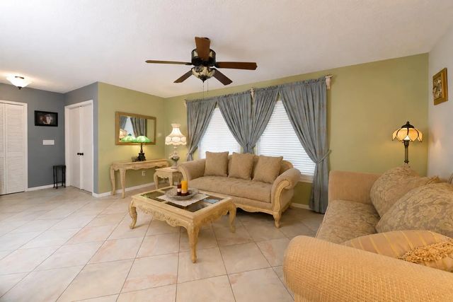 5 of 26 - 1229 Sw Cynthia Street, Port St. Lucie, FL
