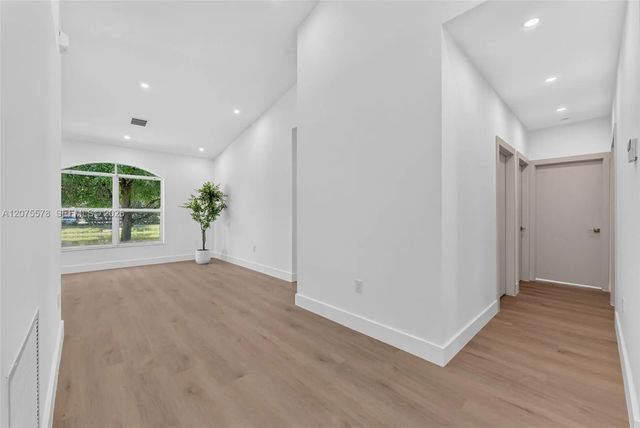 5 of 30 - 10641 Sw 20th Court, Miramar, FL