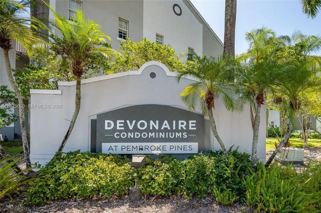 11145 Sw 6th Street #302, Pembroke Pines