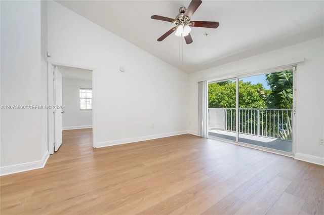 2 of 22 - 11145 Sw 6th Street #302, Pembroke Pines, FL