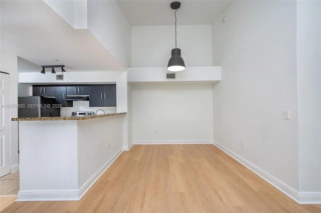 5 of 22 - 11145 Sw 6th Street #302, Pembroke Pines, FL