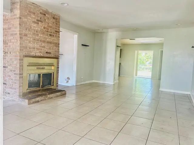 4 of 27 - 3339 Nw 69th Court, Fort Lauderdale, FL