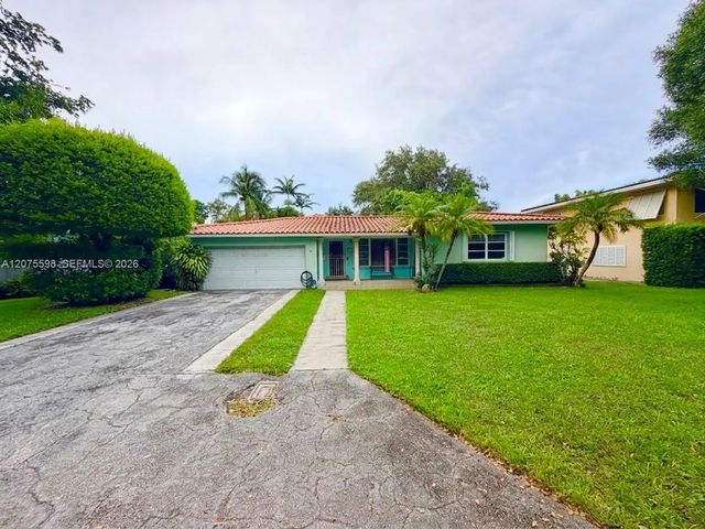 951 Ne 115th Street, Biscayne Park