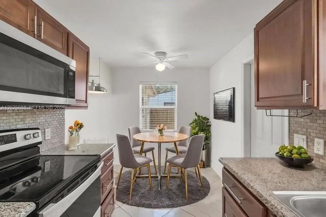 3 of 49 - 2539 Coolidge Street, Hollywood, FL