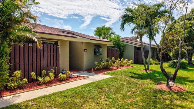 3 of 43 - 204 Meadows Drive, Boynton Beach, FL