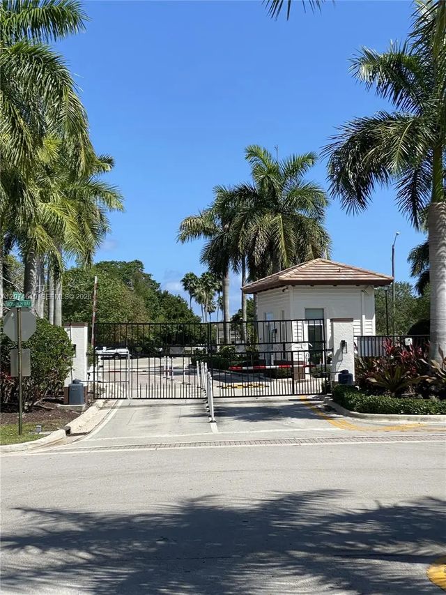 3 of 29 - 4676 Monarch Way, Coconut Creek, FL