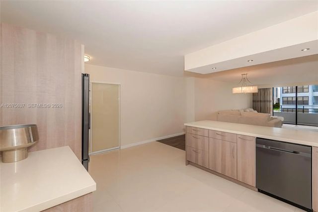 4 of 43 - 600 Three Islands Boulevard #521, Hallandale Beach, FL