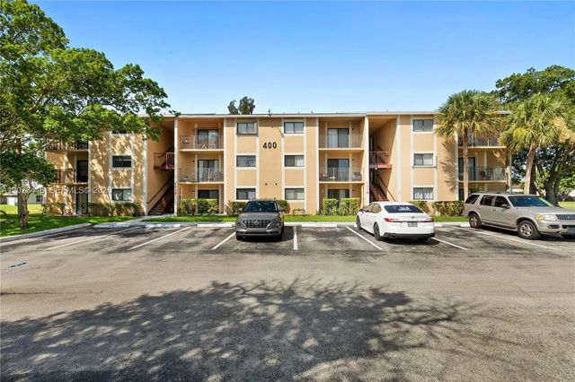 400 Palm Circle W #208, Pembroke Pines